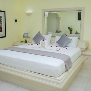 Aparthotel Castillo Real